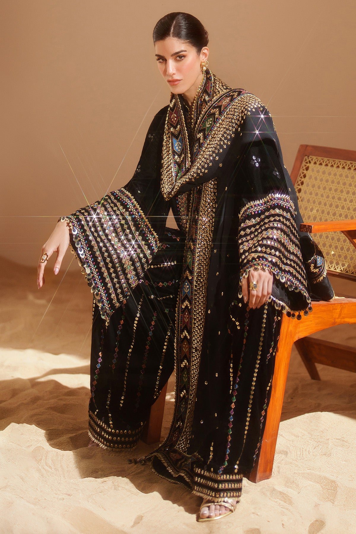 Embroidered velvet - Image 3