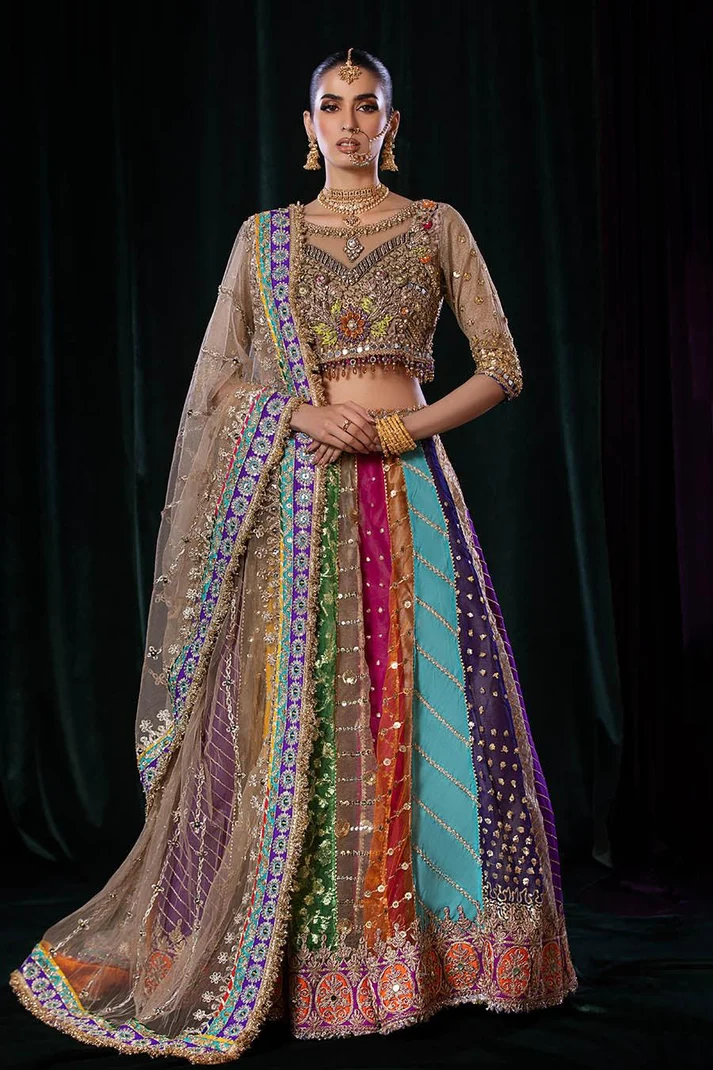 Wedding lehenga for women with hand embroidered choli and zardozi work