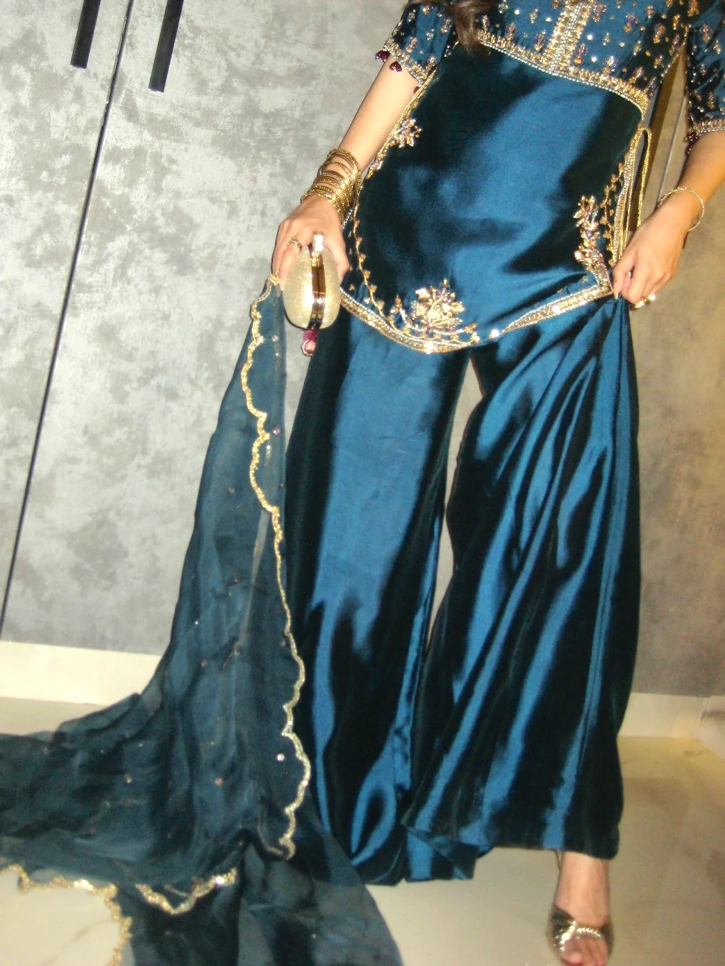 Teal blue Outfit - Image 2
